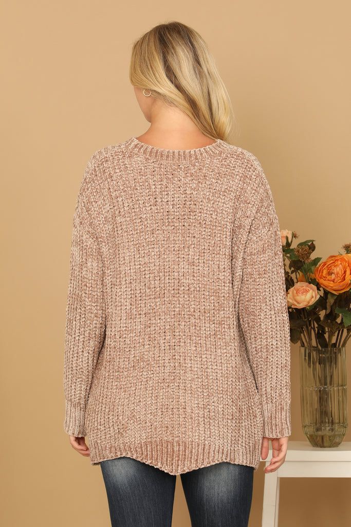 CHUNKY CHENILLE KNIT SWEATER WITH SCALLOPED HEM SWEATER