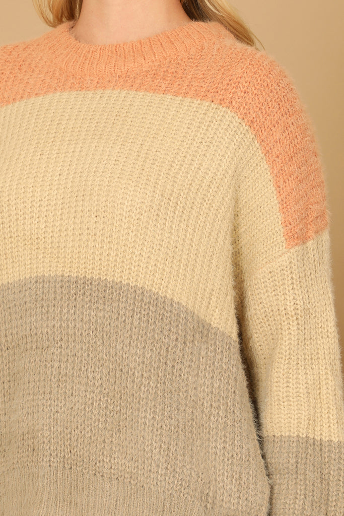 COLOR BLOCK KNIT SWEATER