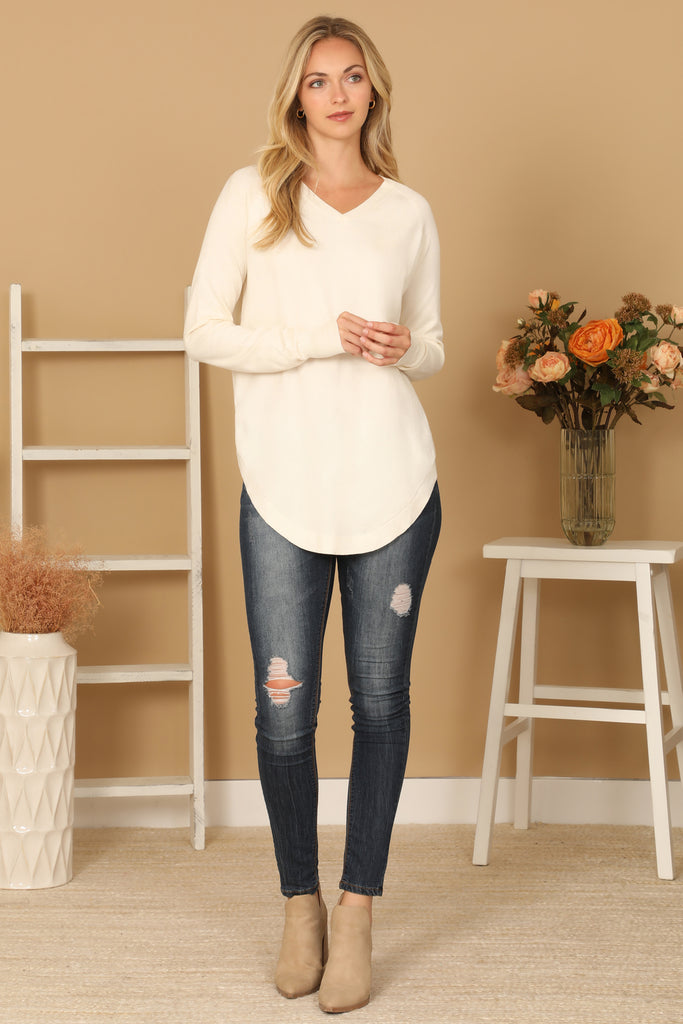 V-NECK LONG SLEEVE CURVE HEM SWEATER