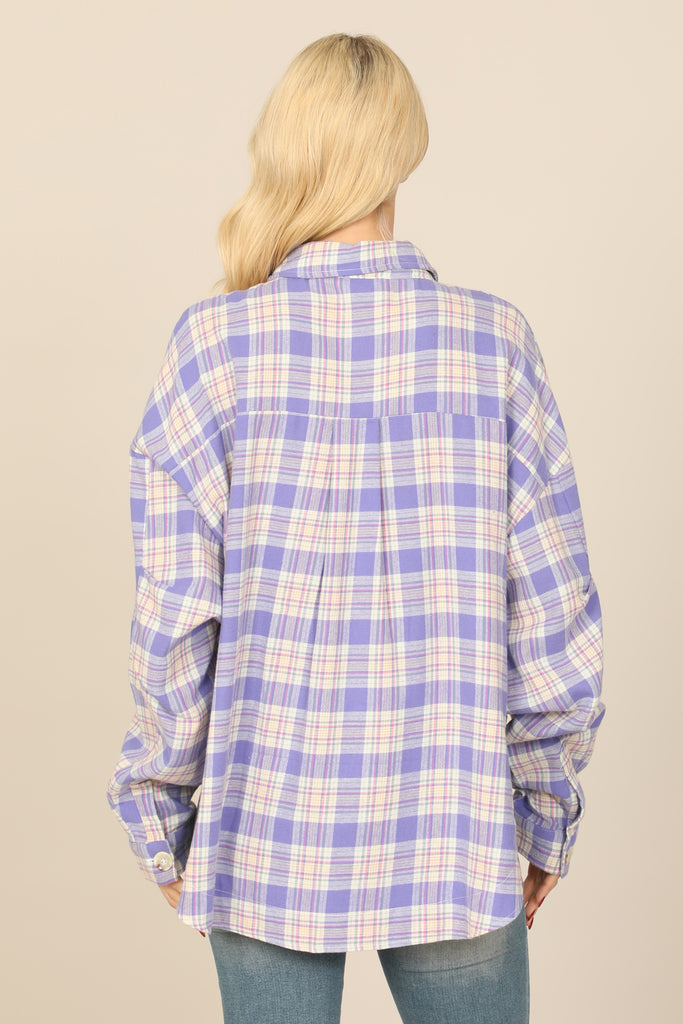 SEAMLESS PLAID LONG SLEEVE BUTTON DOWN POCKET PATCH CURVE HEM TOP