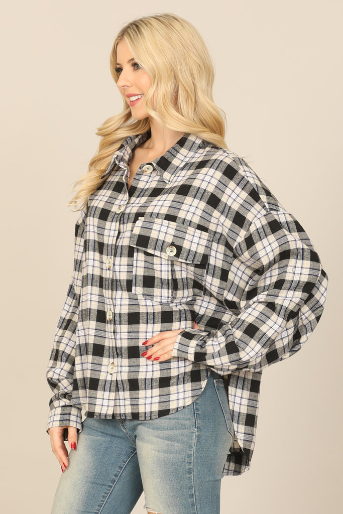 SEAMLESS PLAID LONG SLEEVE BUTTON DOWN POCKET PATCH CURVE HEM TOP