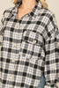 SEAMLESS PLAID LONG SLEEVE BUTTON DOWN POCKET PATCH CURVE HEM TOP