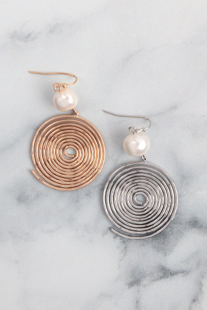 ROUND SWIRL WITH PEARL HOOK EARRINGS