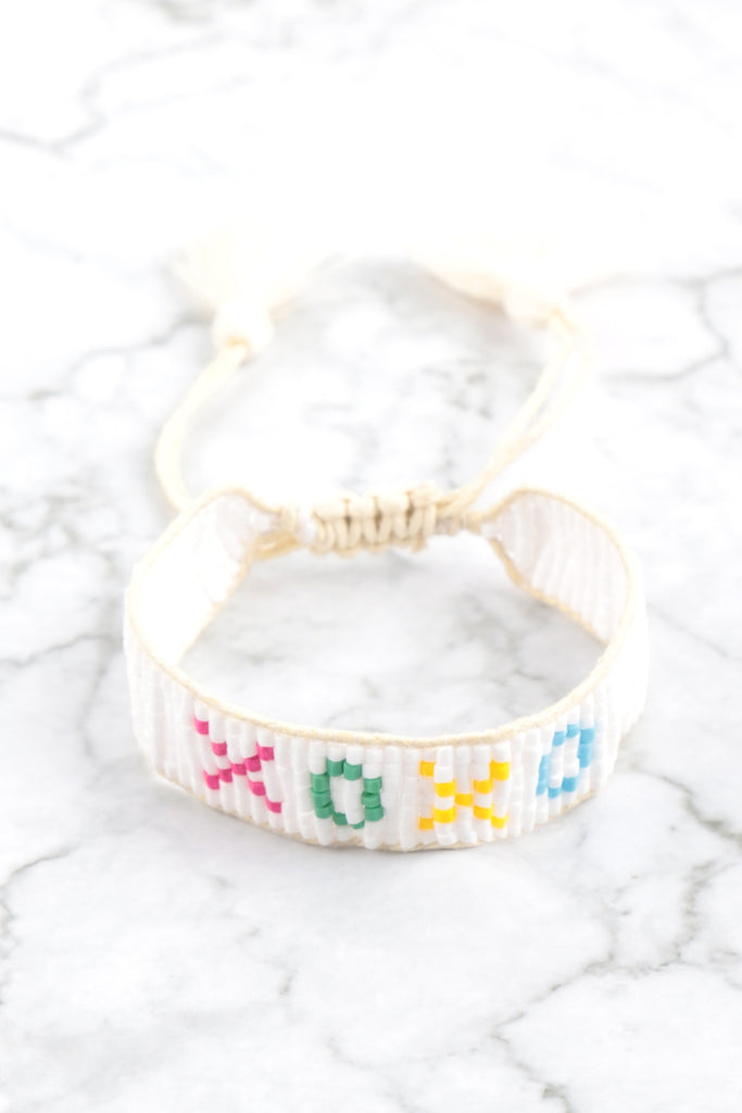 XOXO SEED BEADS PULL TIE BRACELET