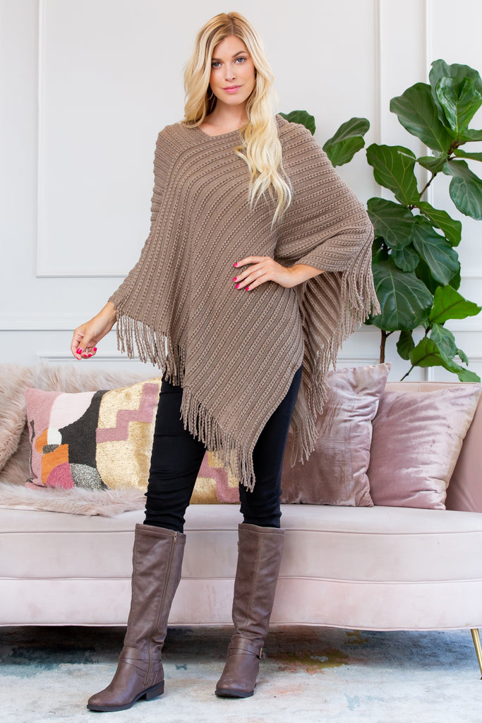 KNITTED V PONCHO