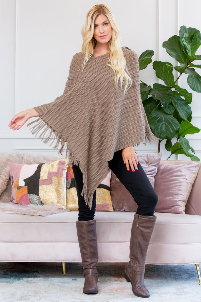 KNITTED V PONCHO