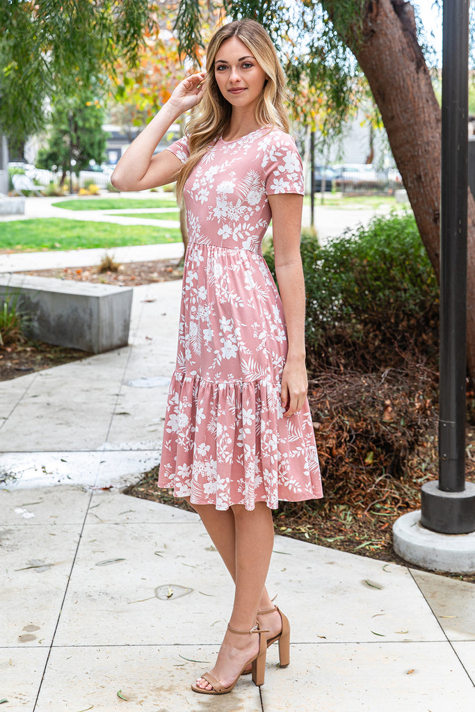 SHORT SLEEVE FLORAL KNEE LENGTH TIERED DRESS