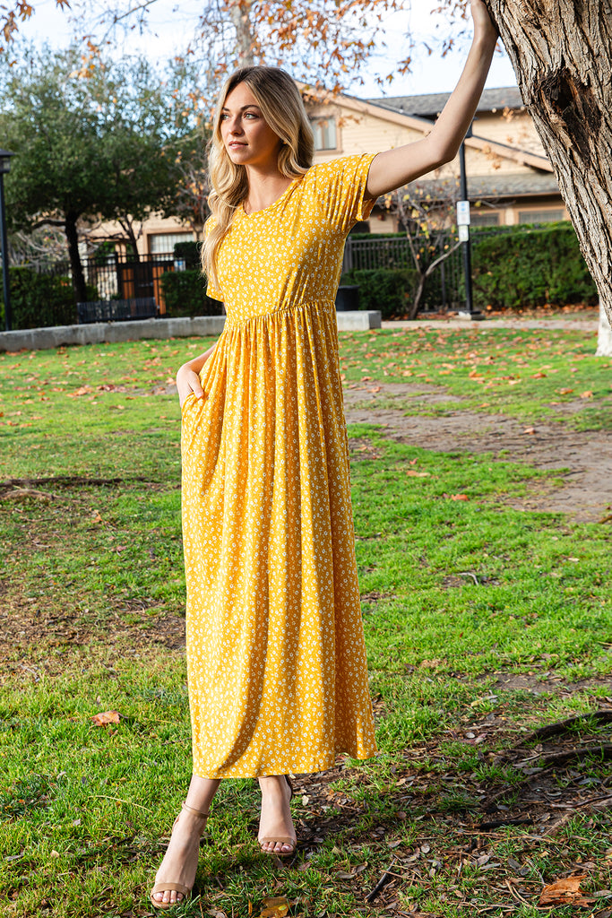 SHORT SLEEVE DITSY FLORAL ELASTIC WAIST MAXI DRESS