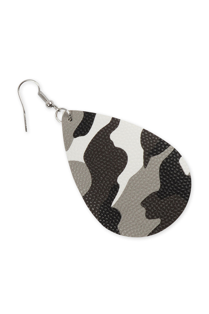 27044 - CAMOUFLAGE PRINTED TEARDROP HOOK EARRINGS