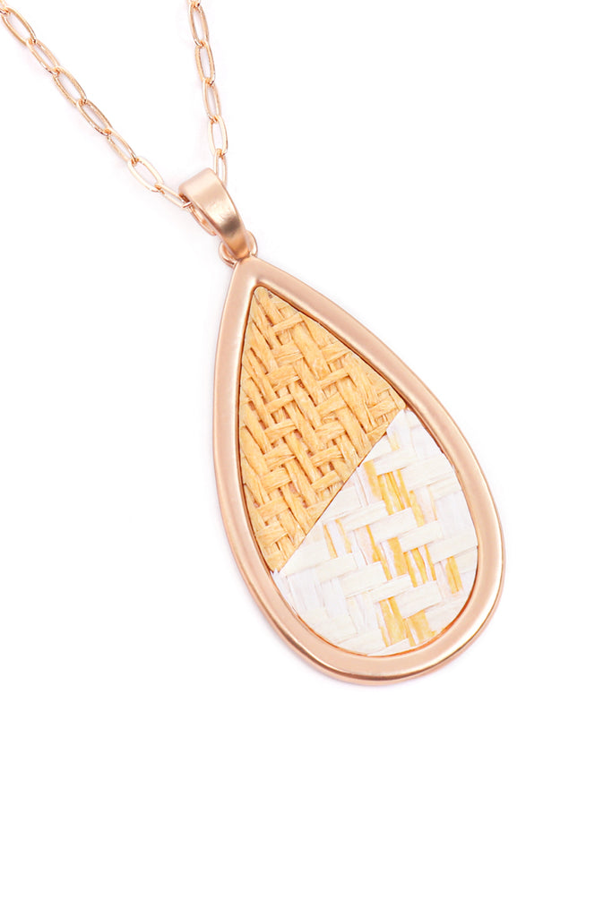 MYN1394 - TEARDROP SHAPE RATTAN PENDANT NECKLACE